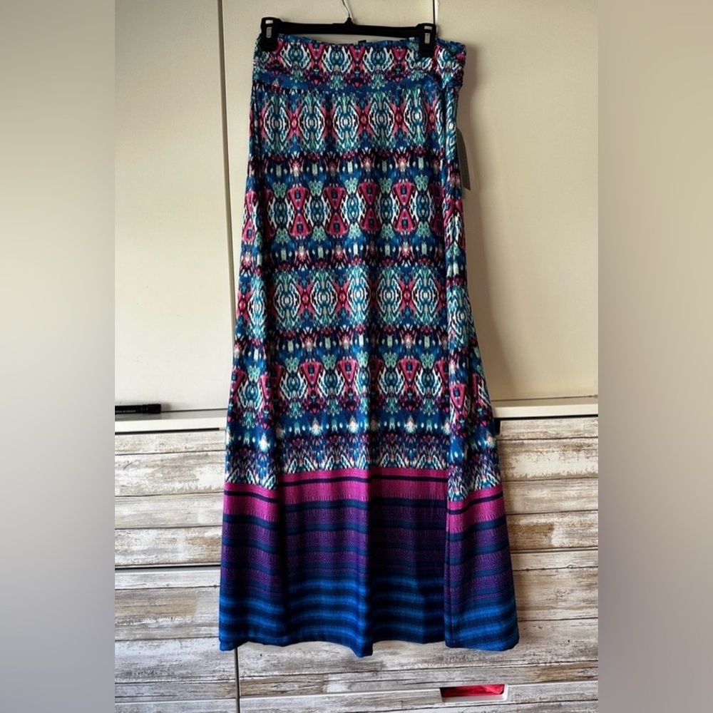 💙 Signature Studio Blue & Fuchsia Maxi Skirt – Medium – NWT